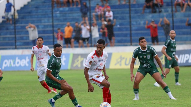 Esporte abriu o placar na primeira etapa, mas levou a virada.