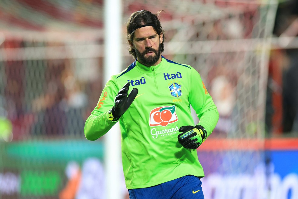 Alisson ficou fora das últimas duas convocações por lesão — Foto: Getty Images