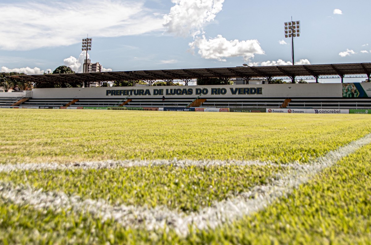 Estádio Passo das Emas tem obras de iluminação autorizadas para a temporada 2027