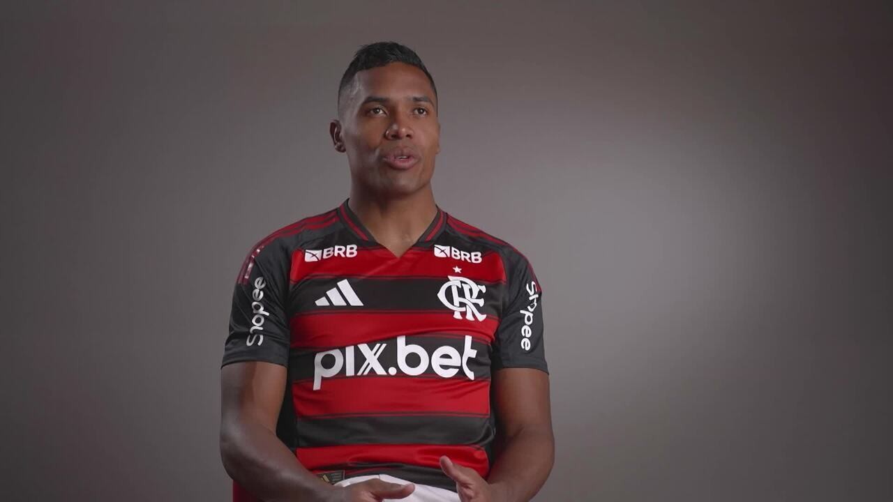 Valorização do teste de força de Alex Sandro contra europeus no Mundial