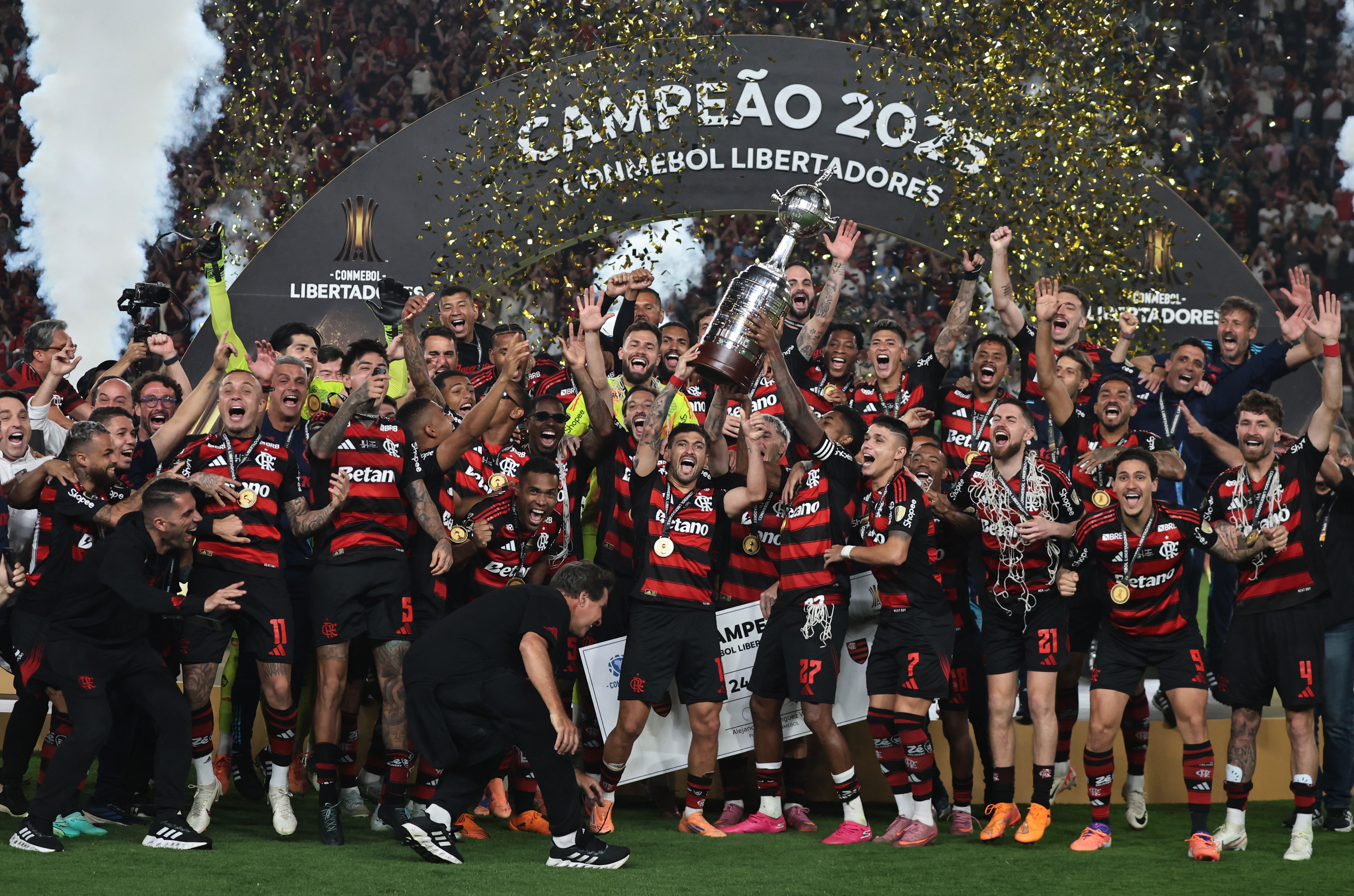 Flamengo é indicado ao prêmio de melhor clube masculino da Bola de Ouro
