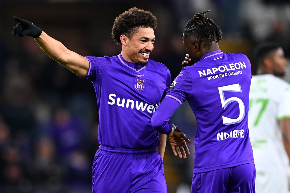 Adryelson, do Anderlecht, está na mira do Grêmio, mas negociação é considerada difícil e não avançou — Foto: Tomas Sisk & Peter De Voecht / Anderlecht / Divulgação