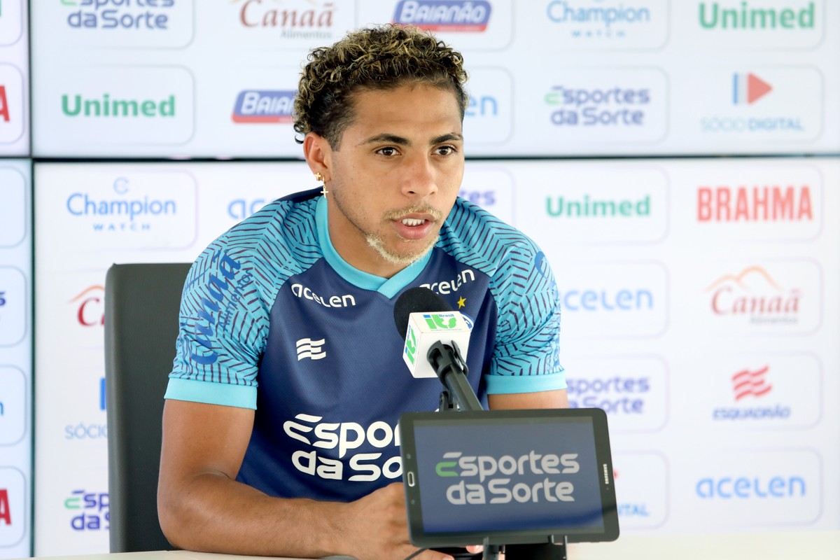 Jacaré ressalta falta de tempo para treinar e afirma que o Bahia 