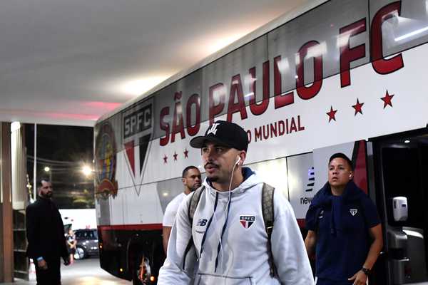 Luciano retorna ao São Paulo após proposta recusada e incertezas no fim de ano
