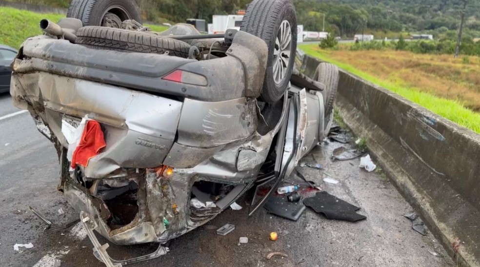 Capitão do tetra e ex-técnico da Seleção Brasileira, Dunga sofre acidente de trânsito no Paraná — Foto: Polícia Rodoviária Federal