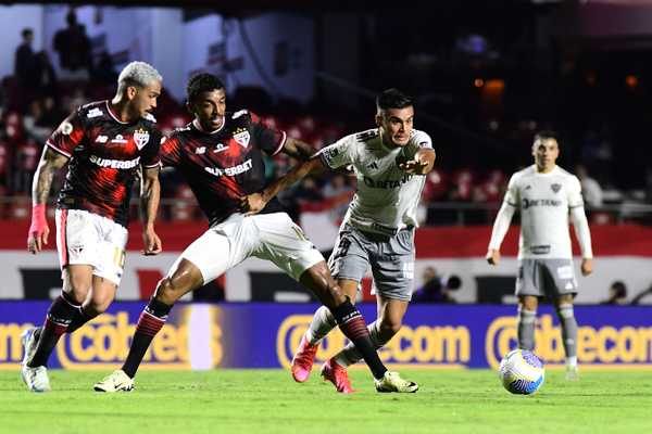 FINALMENTE! São Paulo oscila, mas garante vaga na Libertadores para a próxima temporada