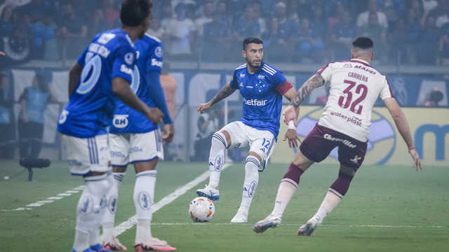 Cruzeiro x Lanús; William