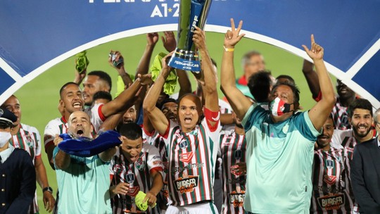 Em dez anos, Salgueiro convive com crises financeira, mas faz história no futebol de Pernambuco