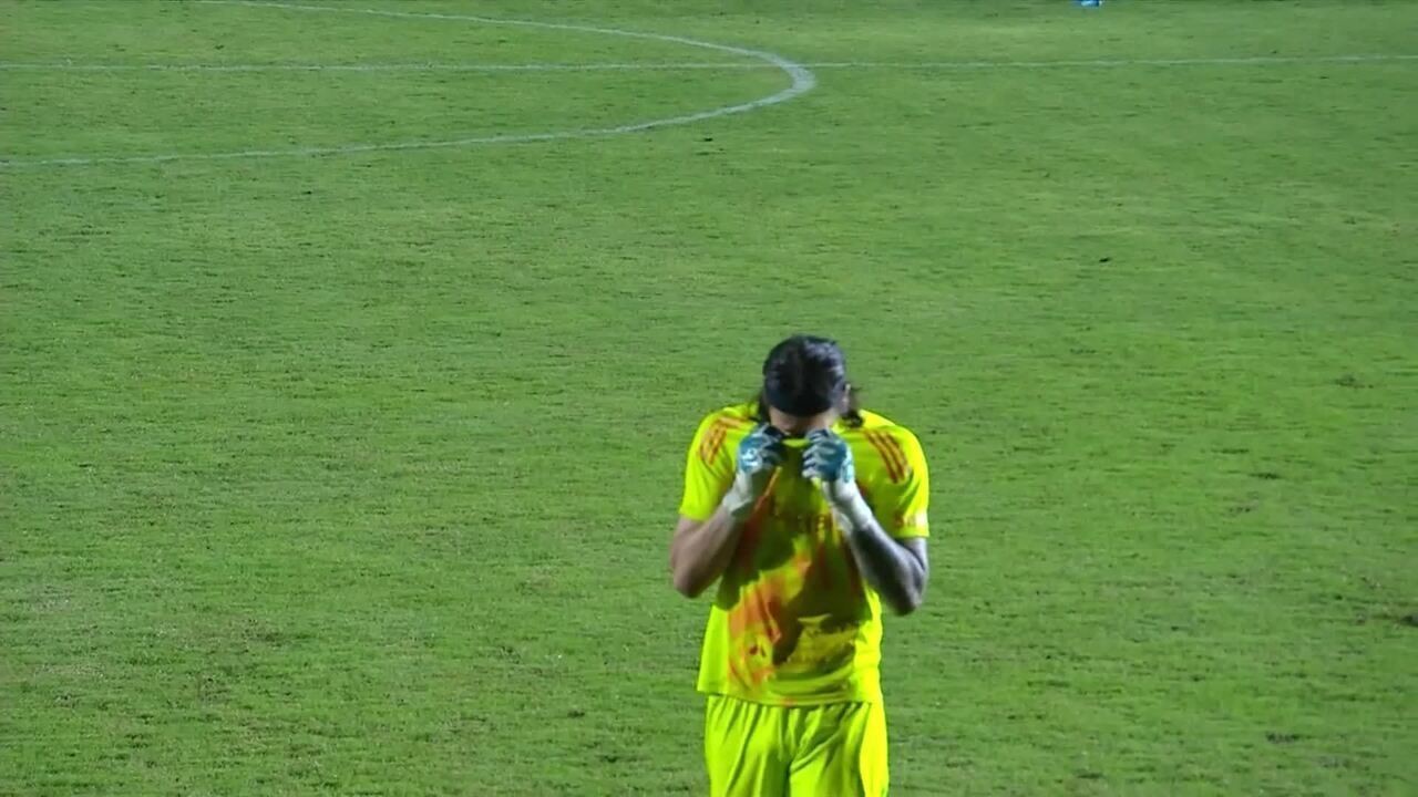 Cássio perde seis quilos e fala sobre aposentadoria no Cruzeiro.