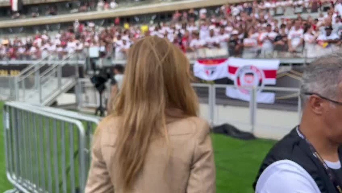 Leila conversa com tricolores no Mineirão e recebe convite inusitado: 
