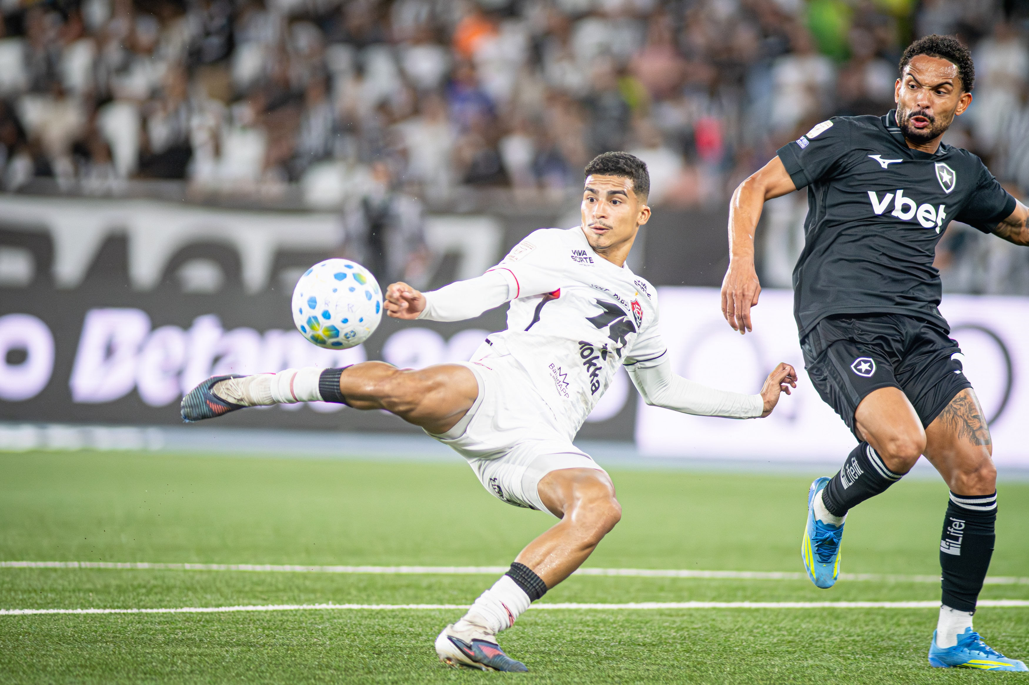 Atuações do Vitória: Lucas Arcanjo é o herói do empate com o Botafogo, e Renê vai mal