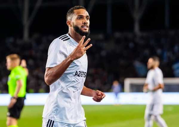 Flamengo encaminha contratação do atacante Juninho após acordo com Qarabag