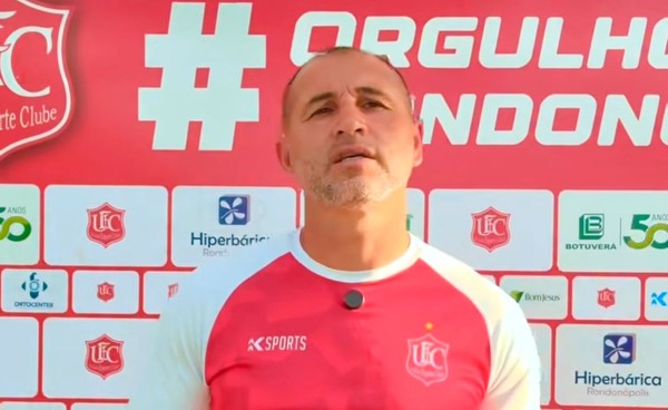 T&eacute;cnico do Uni&atilde;o, M&aacute;rcio Nunes &mdash; Foto: @uniao1973