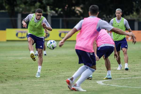 Promessa do Cruzeiro: Atacante Retorna da Ucrânia e Pode Ser Reintegrado ao Sub-20