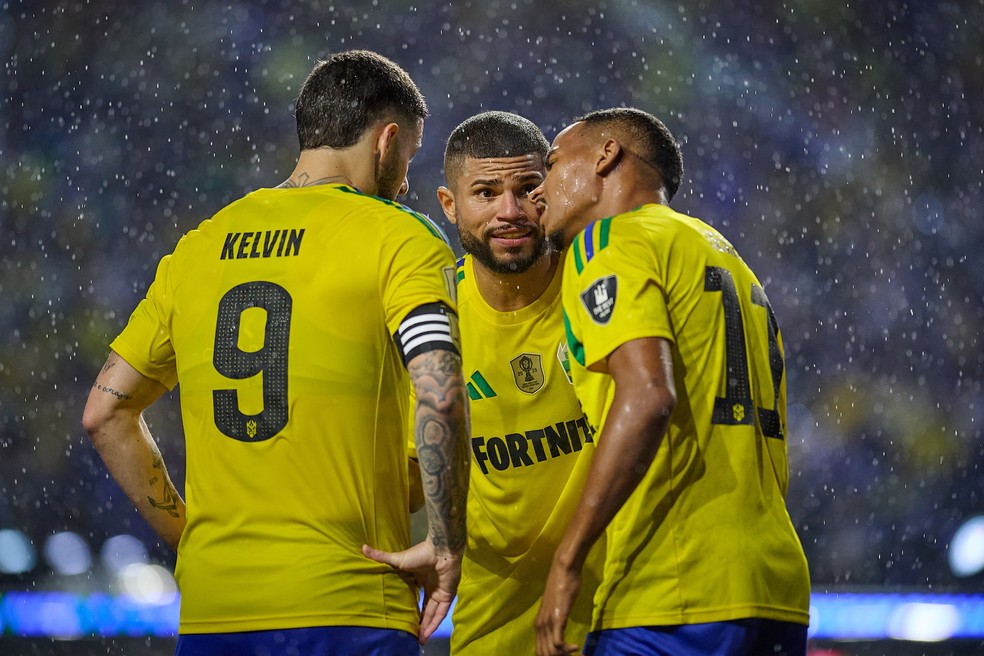 Lipão marcou duas vezes para o Brasil na final da Copa do Mundo da Kings League — Foto: Kings League Brazil