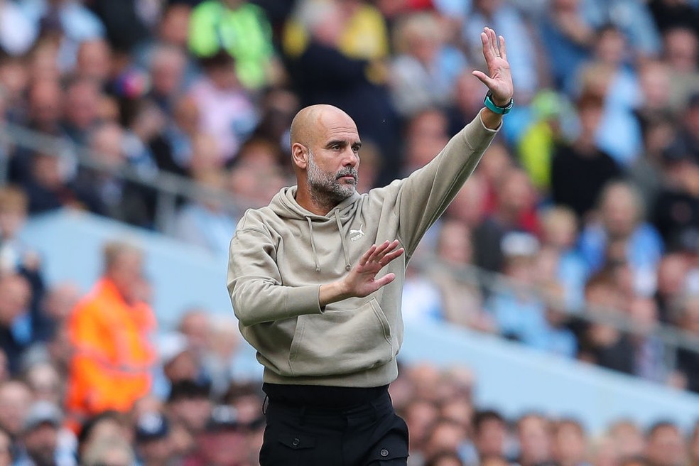 Pep Guardiola na segunda rodada da Premier League 24/25 — Foto: James Gill - Danehouse/Getty Images