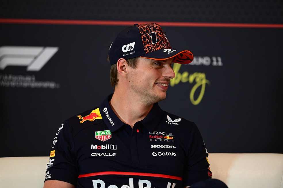 Max Verstappen na coletiva de imprensa do GP da Áustria de F1 em 2025 — Foto: Andrea Diodato/NurPhoto via Getty Images
