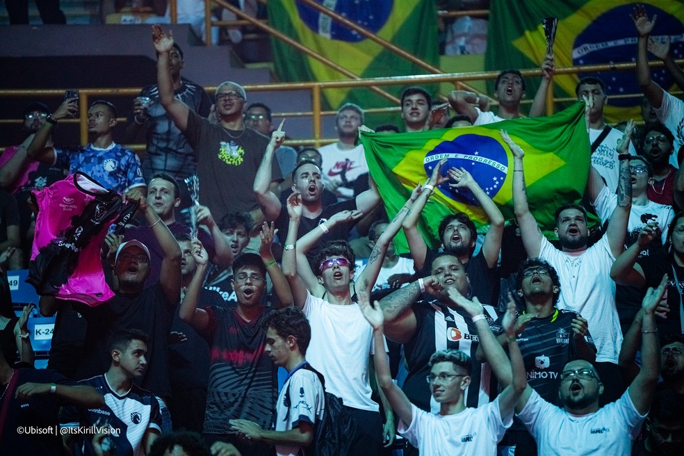Público brasileiro no Ginásio Ibirapuera, em São Paulo, durante o Six Invitational 2024, o campeonato mundial de Rainbow Six — Foto: Kirill Bachkirov/Ubisoft