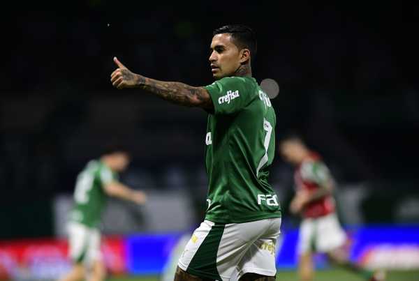 Dudu reafirma compromisso com a torcida palmeirense em mensagem emocionante.