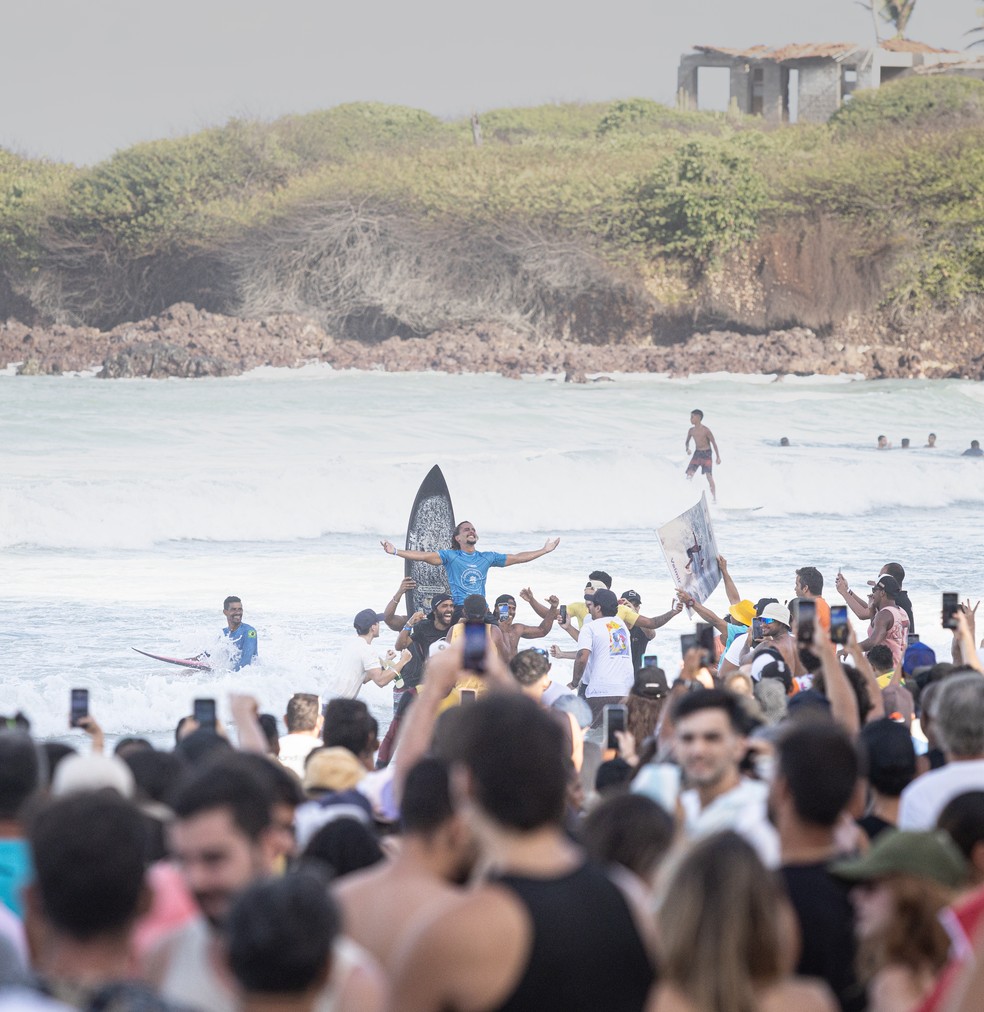 Público vibra com vitória de Mateus Sena em Natal — Foto: Tyrone/@tyronemft