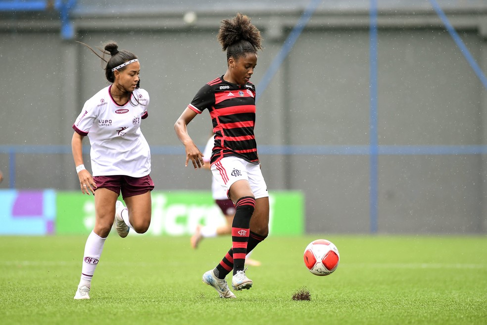 Flamengo e Ferroviária jogaram pelas quartas de final da Copinha Feminina — Foto: Marcos Riboli/Ag. Paulistão