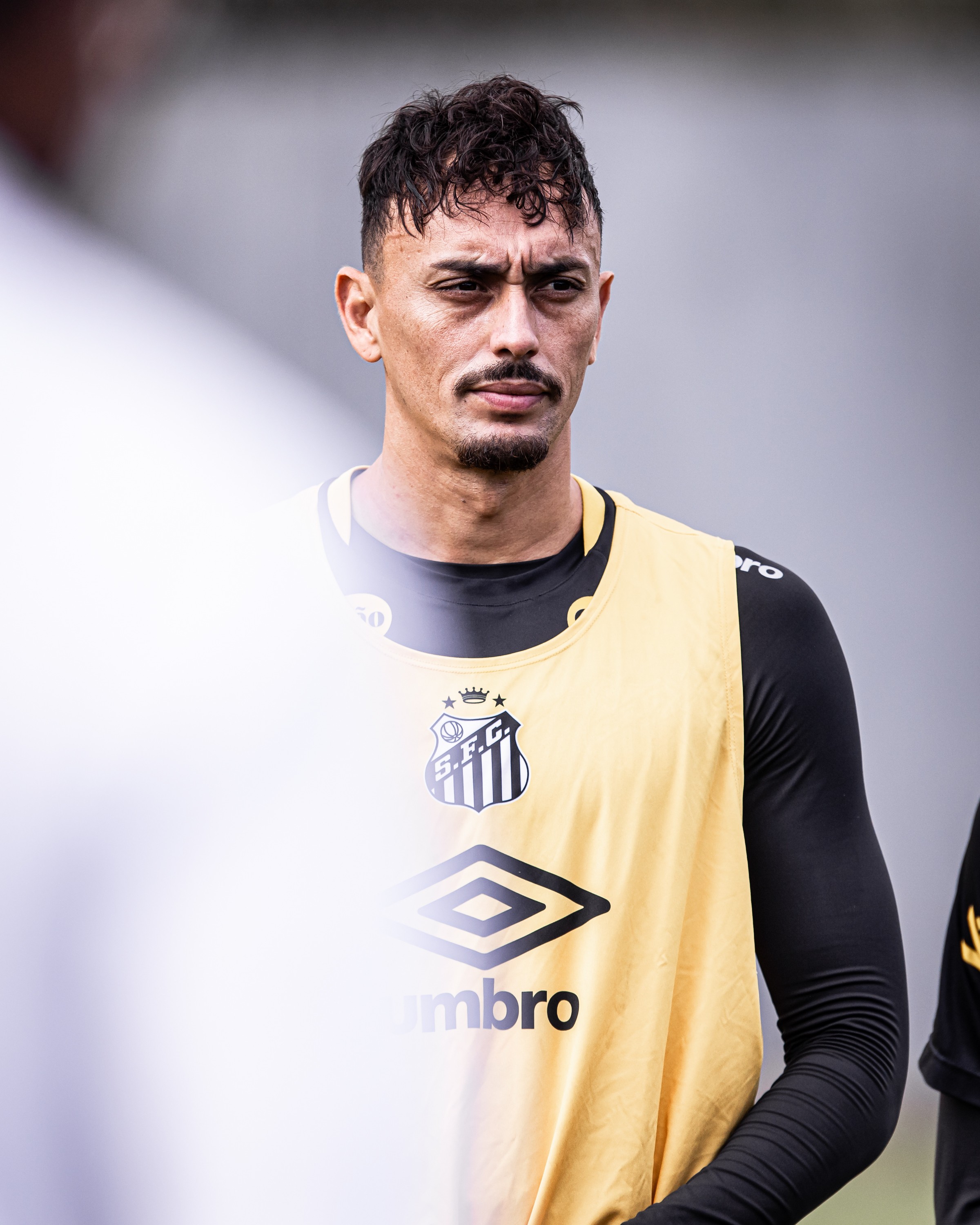 Santos recebe proposta de time japonês por Diego Pituca