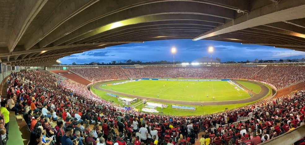 Estádio ficou lotado para América-MG x Flamengo, pelo Campeonato Brasileiro  — Foto: Sabrina Paiva