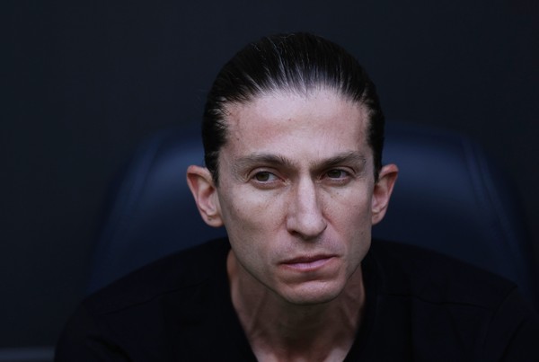 Novo passo? Rival do Flamengo demite técnico e mira Filipe Luís!