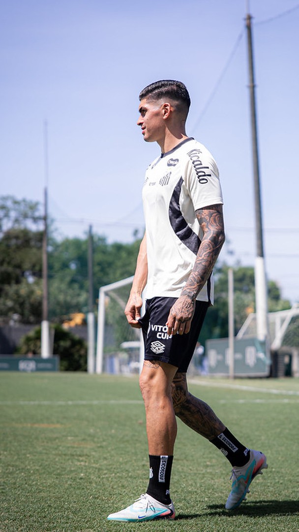 Santos receberá refugiados africanos para lançar nova camisa