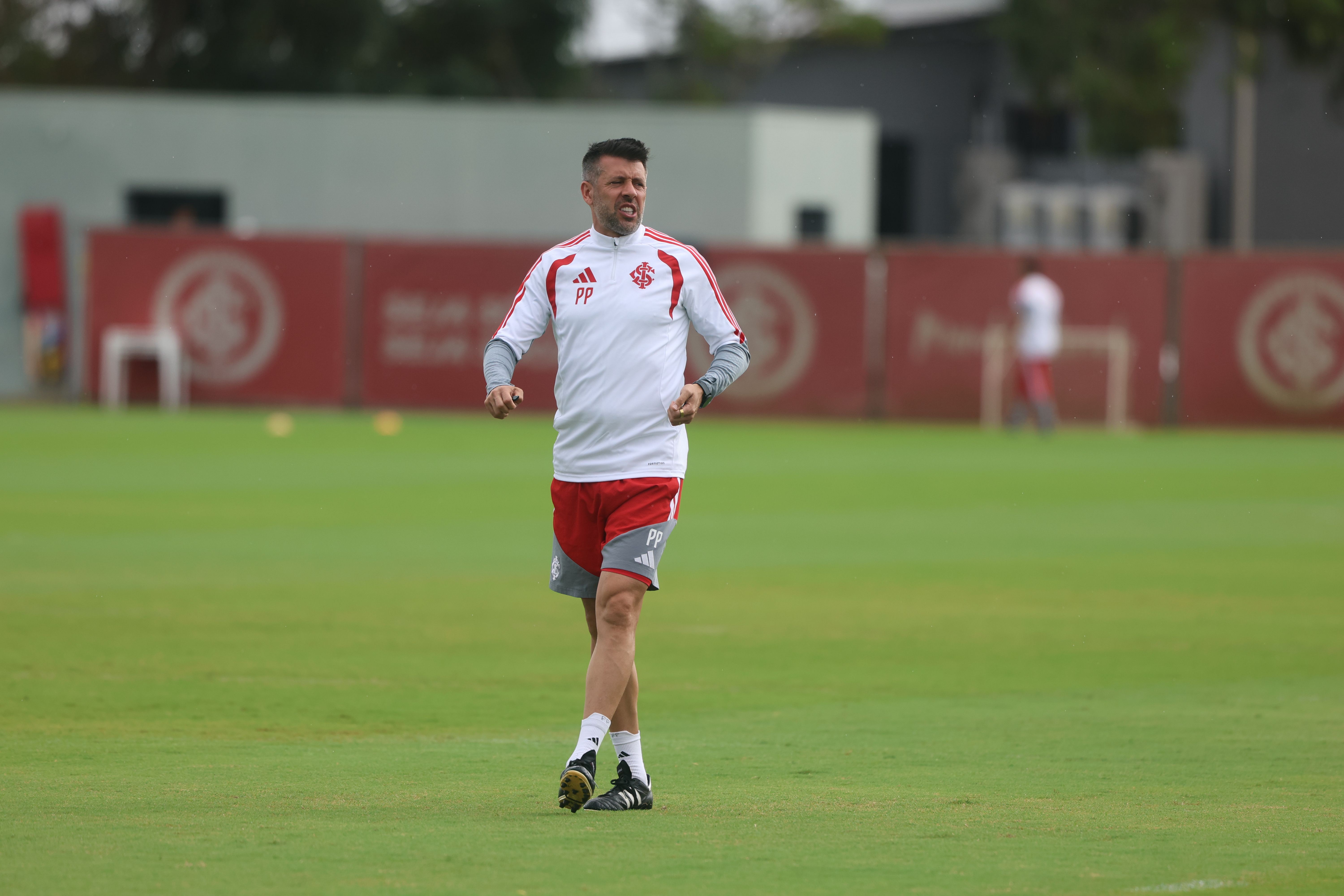 Escalação: Inter deve ter improvisação na lateral; veja provável time | Ge