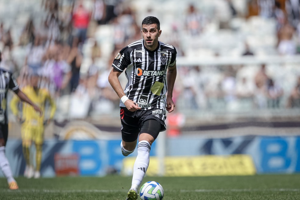 Rodrigo Battaglia jogou 11 das 12 partidas de Felipão no Galo — Foto: Pedro Souza/CAM