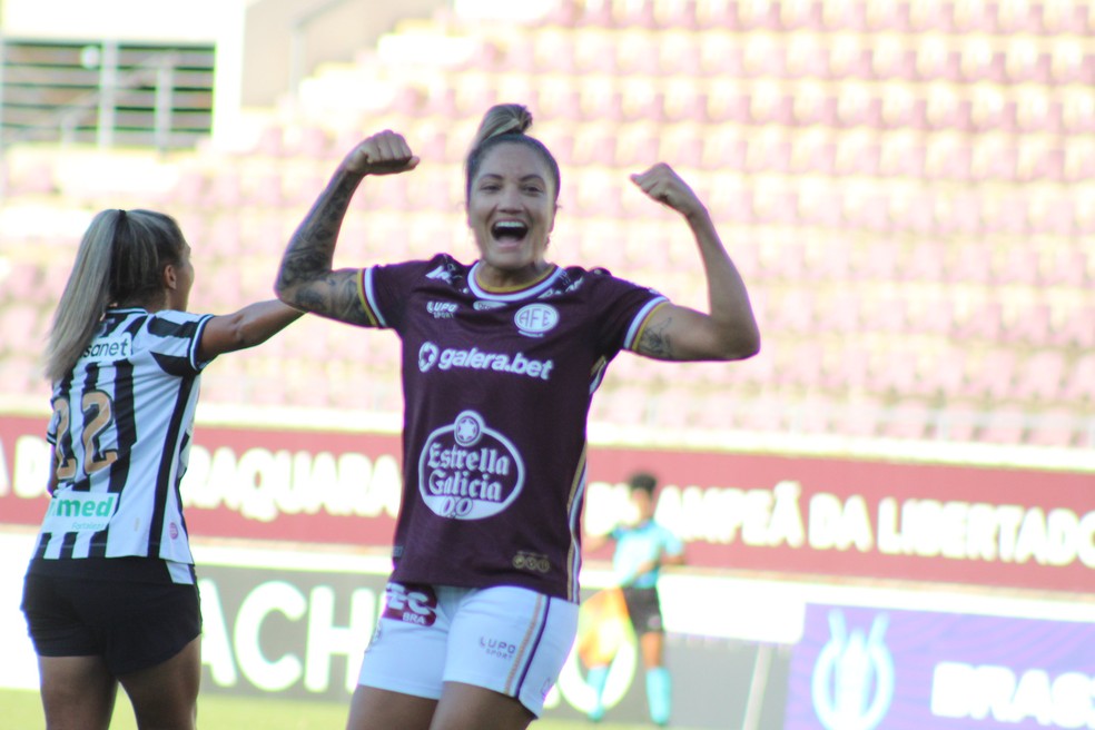 Ferroviária bate o Santos e assume o quinto lugar do Brasileirão feminino