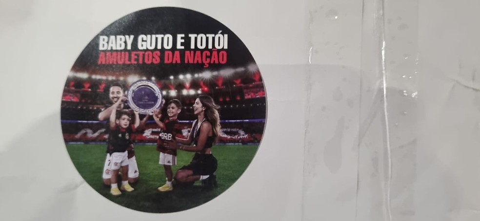 Homenagem da torcida do Flamengo a Everton Ribeiro antes de Flamengo x Bahia — Foto: Thiago Lima