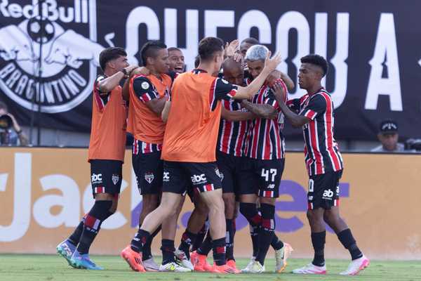 São Paulo empata com Bragantino após má atuação de Sabino e gol de Lucas Moura