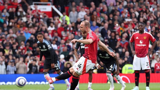 Manchester United anuncia saída de Eriksen e mais dois jogadores