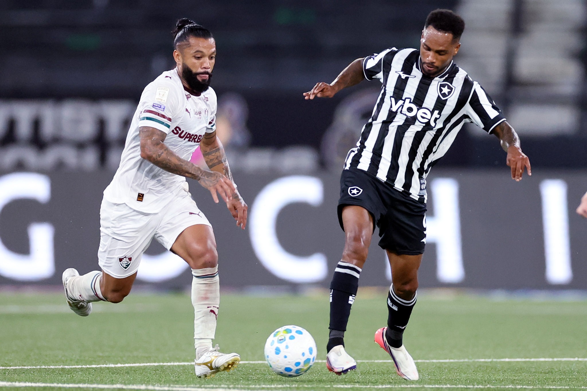 Gabriel de Alba inspira Botafogo antes de desafio na Copa Sul-Americana
