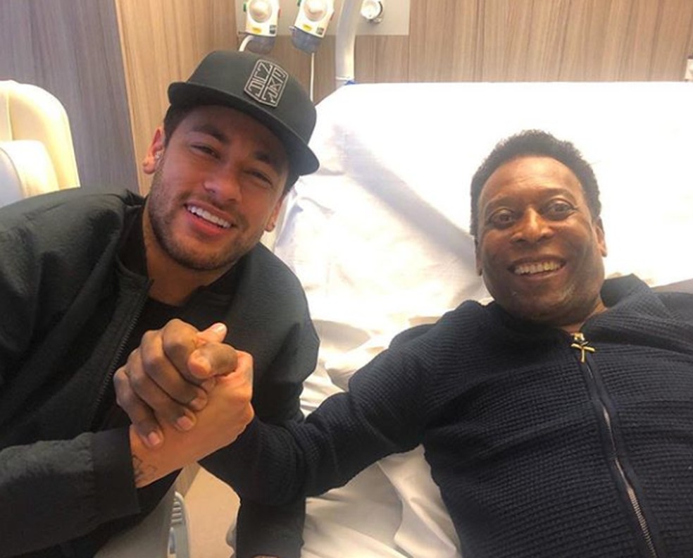 Neymar pode igualar Pelé? Fifa e CBF divergem, mas craque quer badalar  marca; entenda critérios