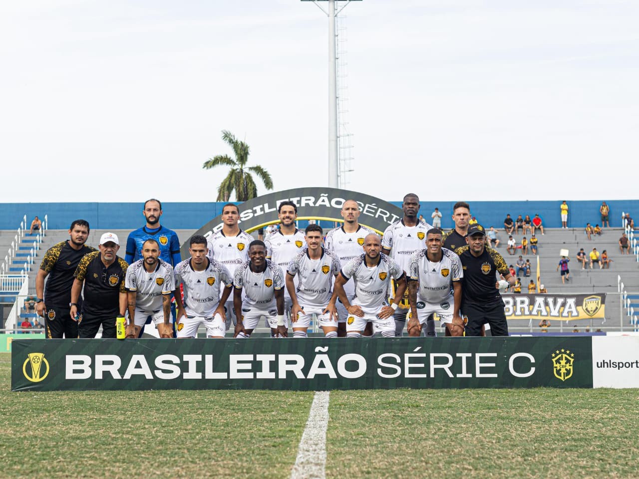 Guerreiros da Onça: Amazonas supera crise, salários atrasados e transfer ban para garantir permanência na Série C