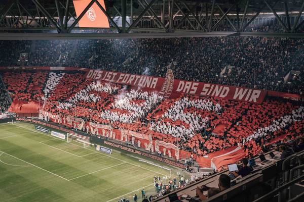 „Glück für alle“: Deutsche Vereine füllen Stadien mit Freikarten |  Deutscher Fußball
