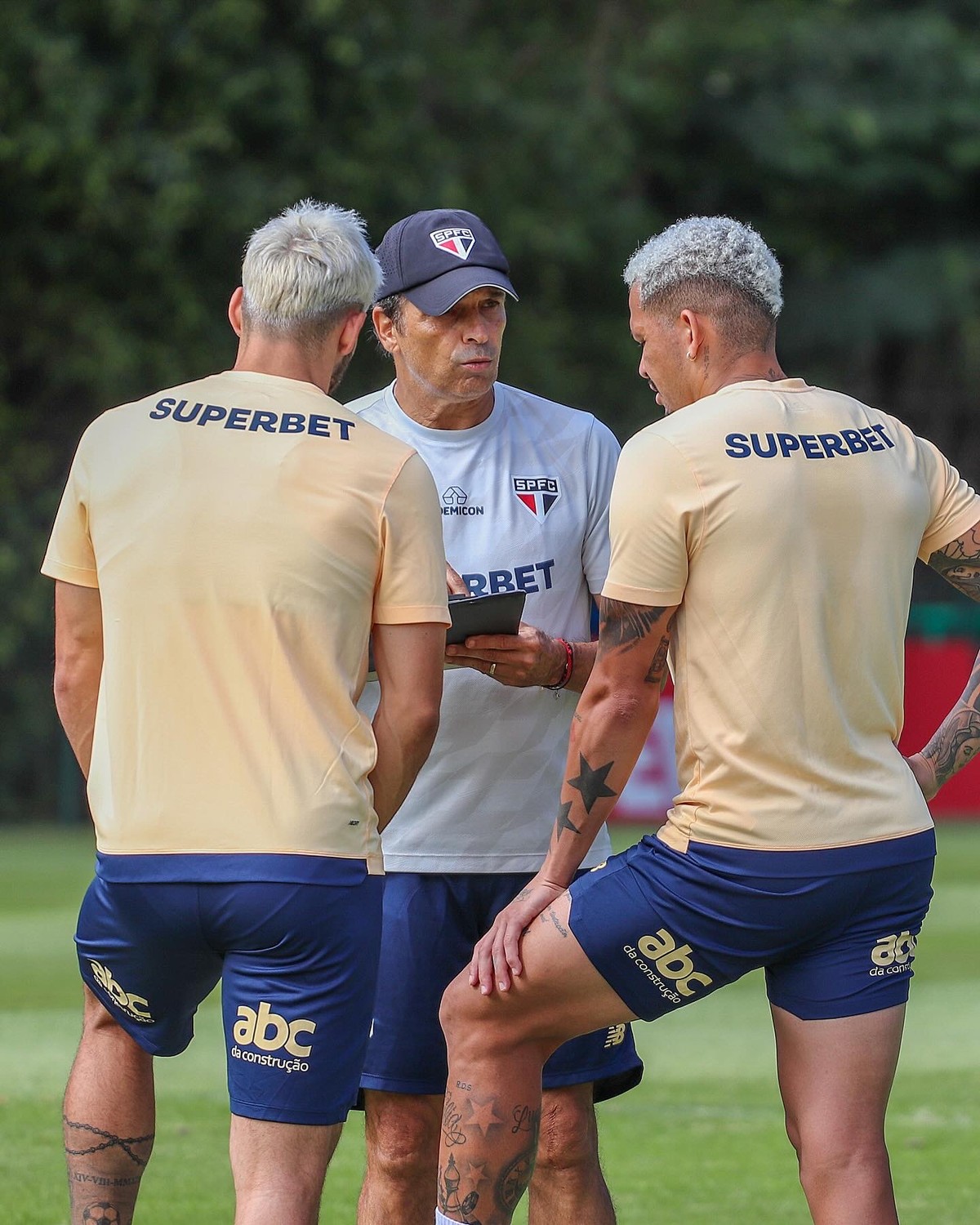 Milton Cruz e Zubeldía: parceria de sucesso no São Paulo com espaço e interpretação.