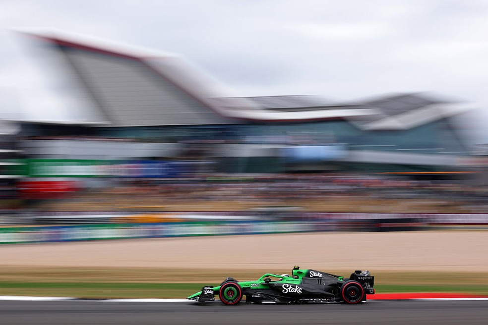 Gabriel Bortoleto na classificação para o GP da Inglaterra — Foto: Clive Rose/Getty Images
