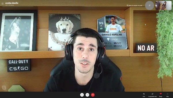 Danilo Avelar, do Corinthians, é acusado de racismo em jogo online :  r/futebol