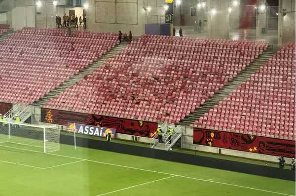 Oltre all'attacco al bus di Fortaleza, Sport ha vandalizzato anche lo stadio  gli sport
