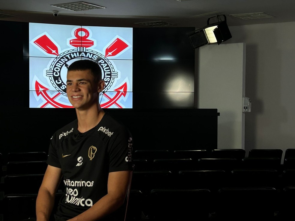 Gabriel Moscardo, do Corinthians, em entrevista ao ge — Foto: Marcelo Braga