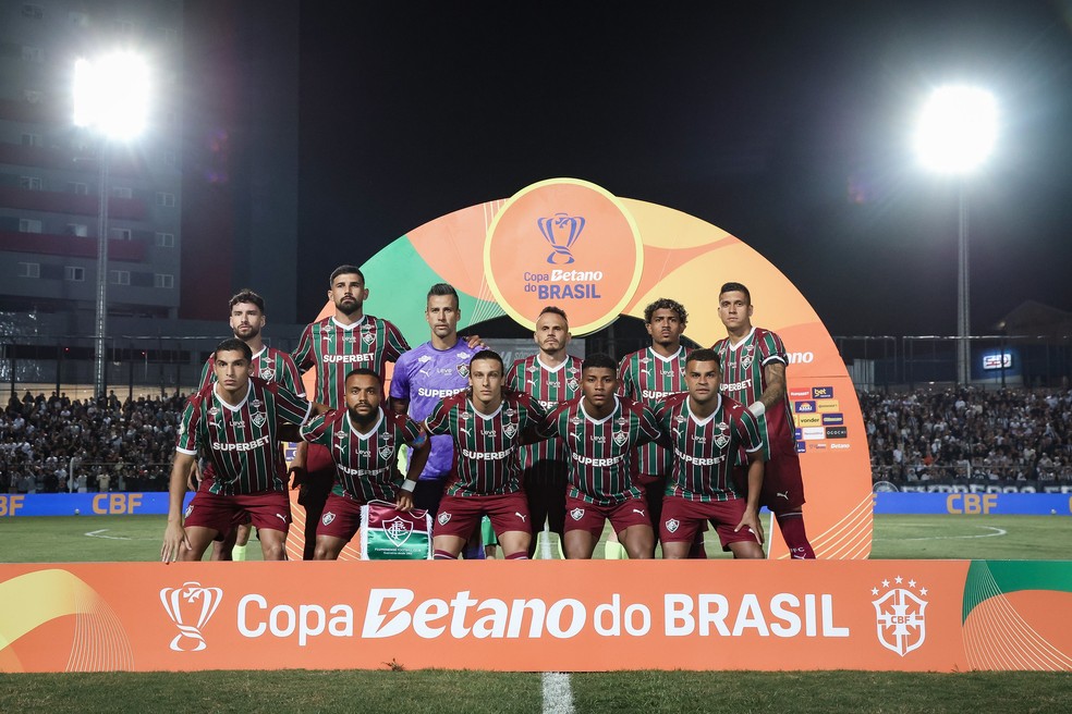 Desafios na Copa do Brasil: Empate sem Gols e Gramado Complicado para o Fluminense