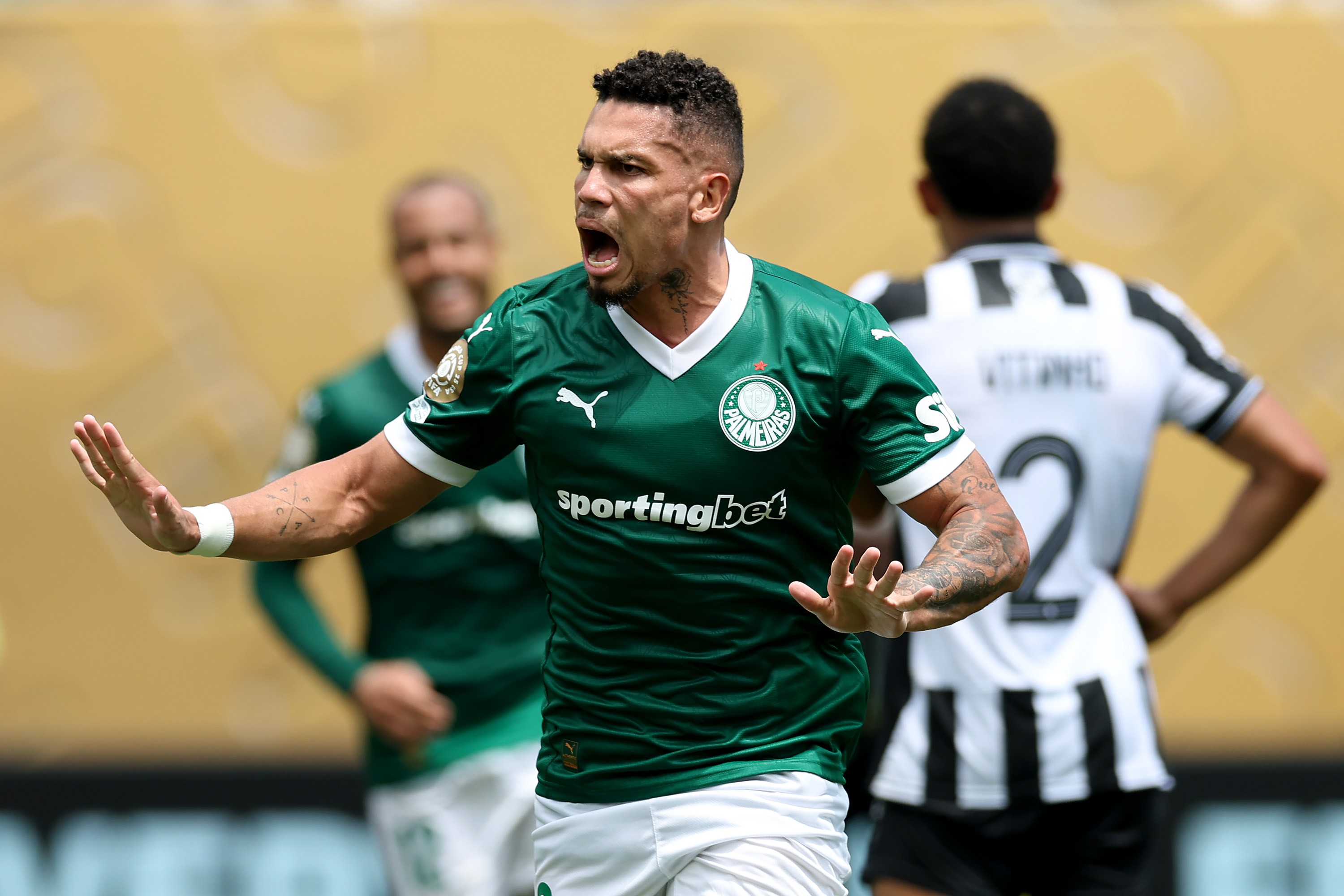 Abel diz que Paulinho vai precisar de nova cirurgia e elogia herói da classificação do Palmeiras