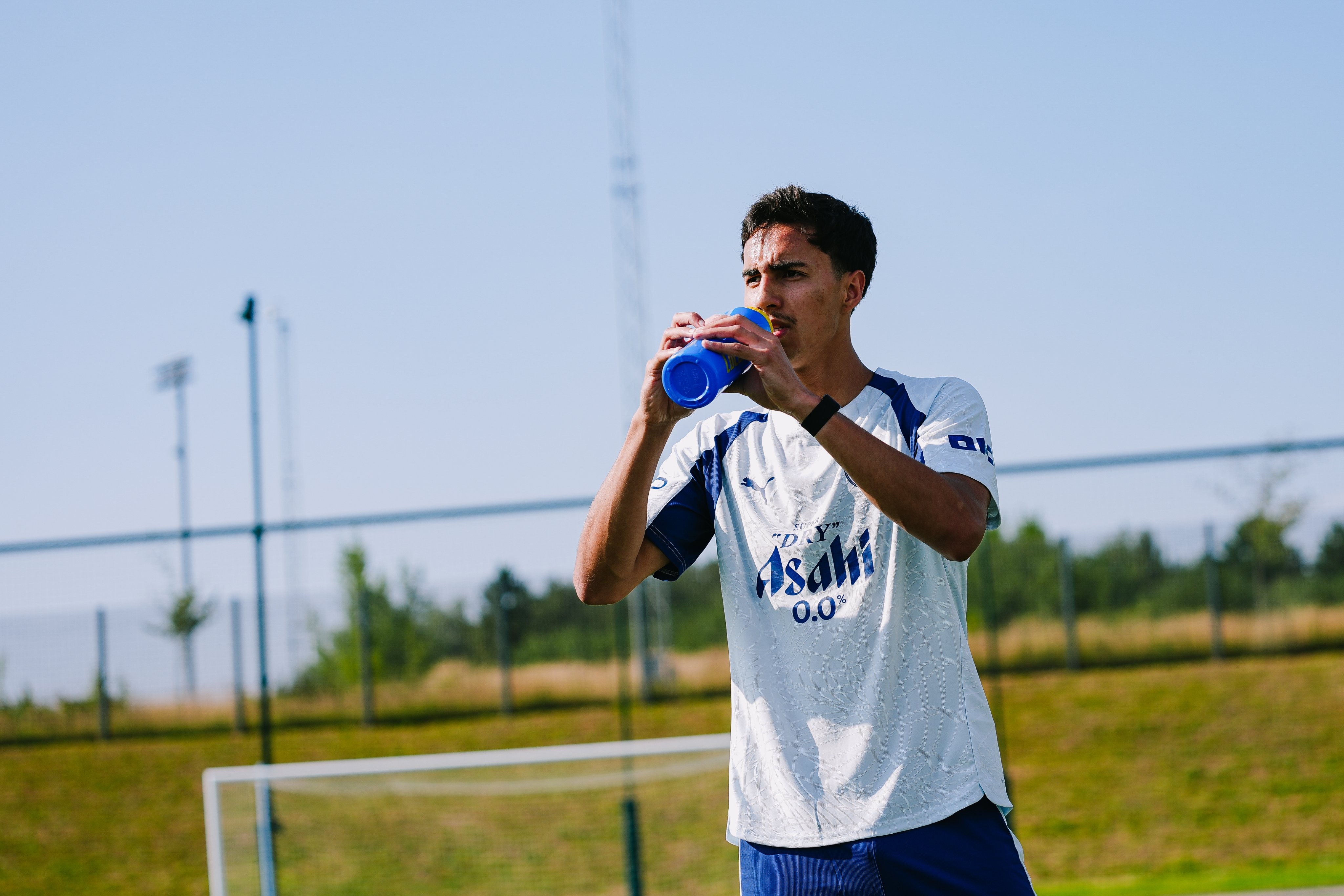 Manchester City viaja para pré-temporada na Ásia com Savinho e Vitor Reis; veja elenco