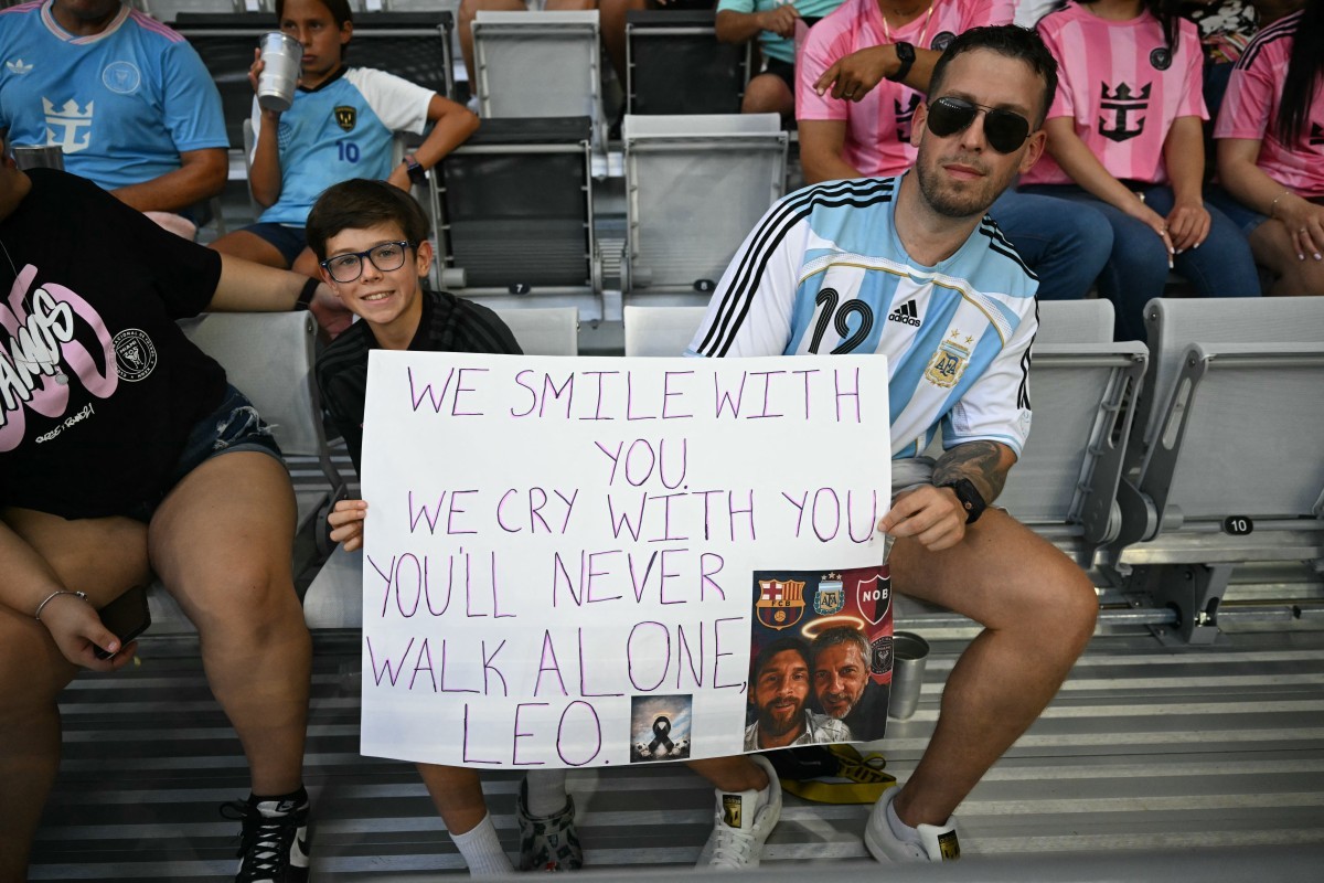 Inter Miami presta homenagem ao pai de Messi antes de jogo pela MLS