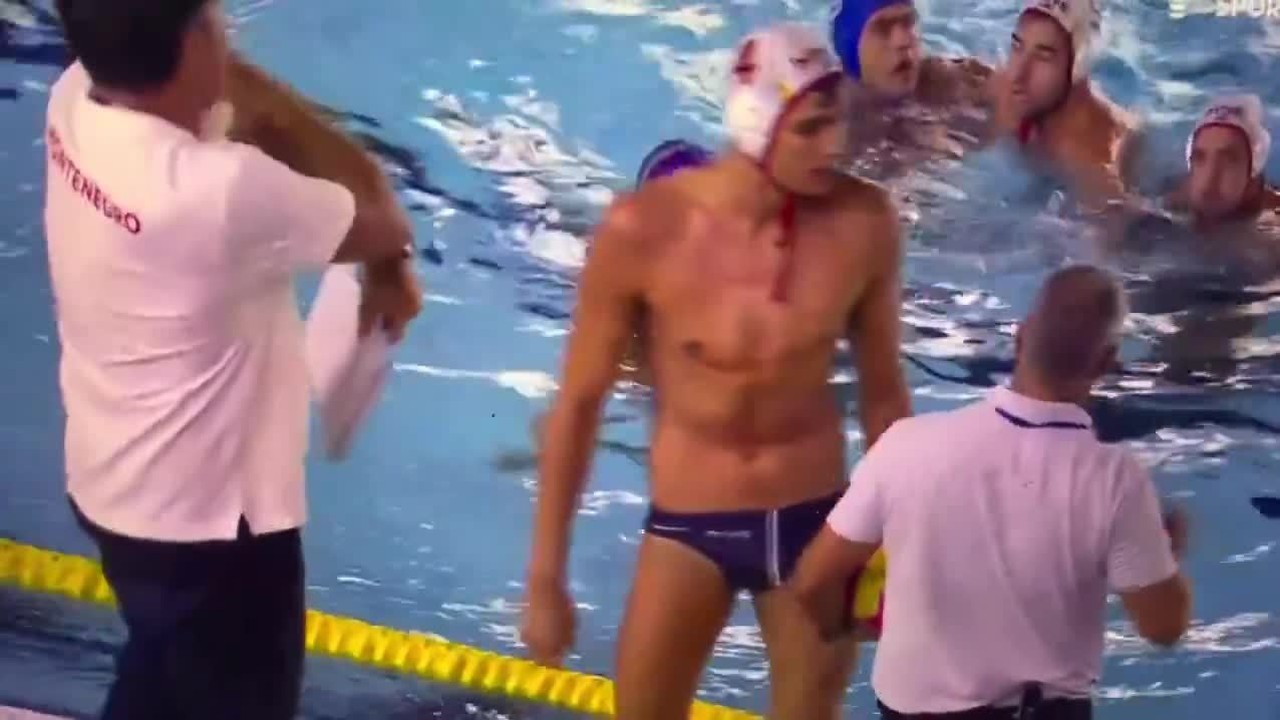 Jogo com acusação de mordida termina em confusão no polo aquático; veja vídeo