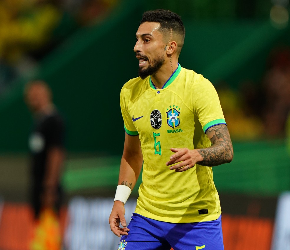 Alex Telles em ação pela seleção brasileira em 2023 — Foto: Getty Images